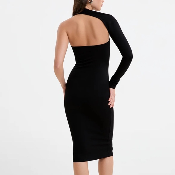 Marcella Manhattan One Shoulder Midi Dress - Picture 3 of 10
